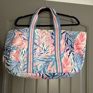 lilly pulitzer kaleidoscope coral canvas bag beach pool bag